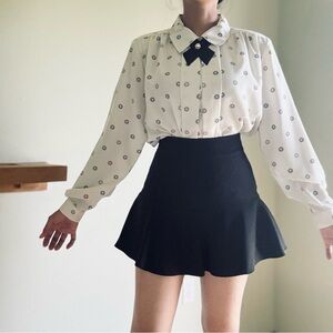 EUC VINTAGE PRINTED BLOUSE WITH BOW